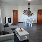 Apartament Del Li-lioni Di Teranga