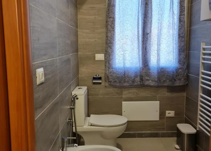 Del Li-lioni Di Teranga Apartamento *