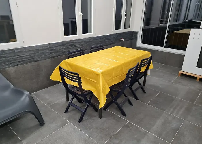 Del Li-lioni Di Teranga Apartamento *