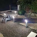 Del Li-lioni Di Teranga Apartmán