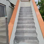 Del Li-lioni Di Teranga Apartmán *