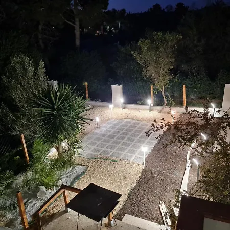 Apartment Del Li-lioni Di Teranga