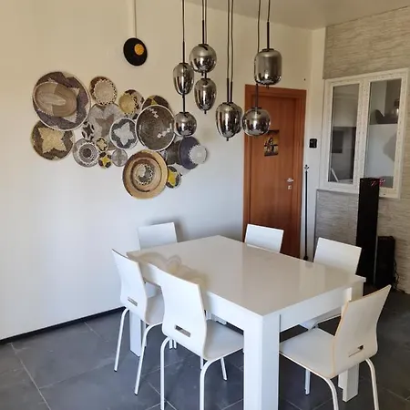 Del Li-lioni Di Teranga Platamona