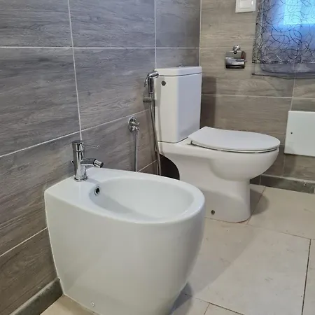 Del Li-lioni Di Teranga