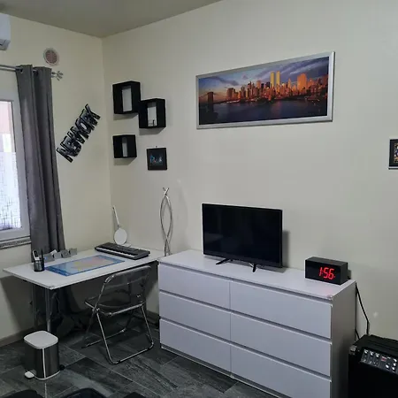 Del Li-lioni Di Teranga Apartment