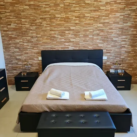 Del Li-lioni Di Teranga * Platamona