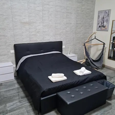 Del Li-lioni Di Teranga Apartment
