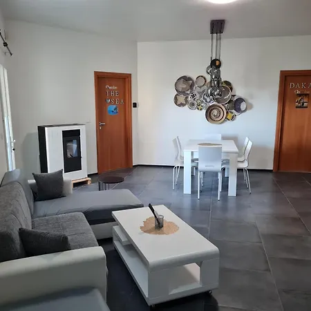 Apartment Del Li-lioni Di Teranga